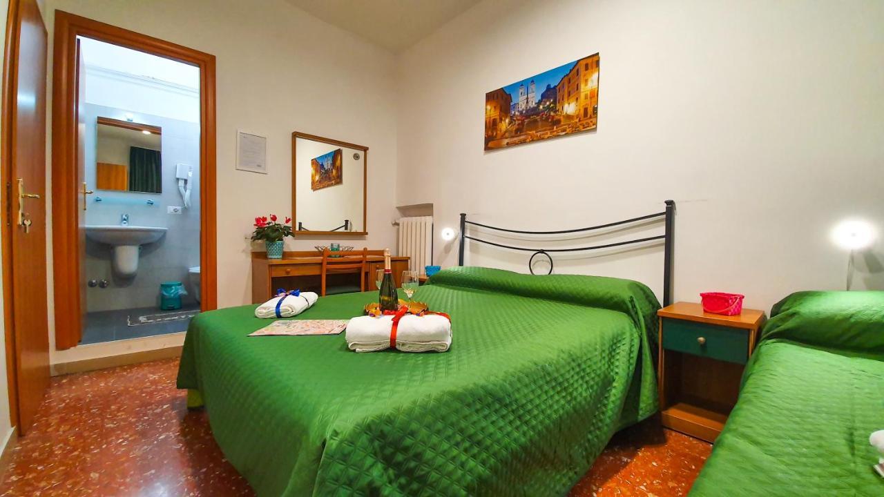 A Casa Simpatia - A Richiesta Parcheggio Gratuito ! Hotel Rome Bagian luar foto