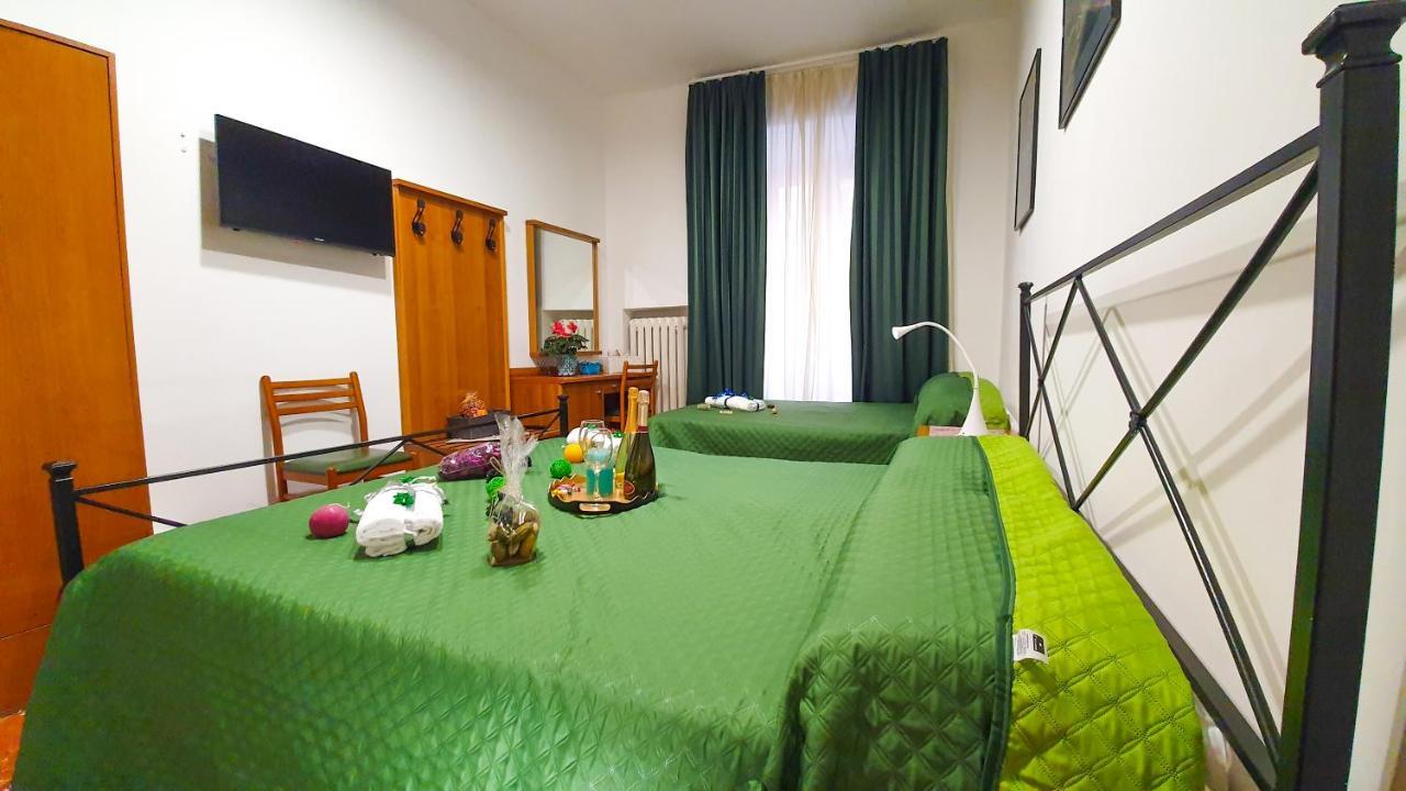 A Casa Simpatia - A Richiesta Parcheggio Gratuito ! Hotel Rome Bagian luar foto