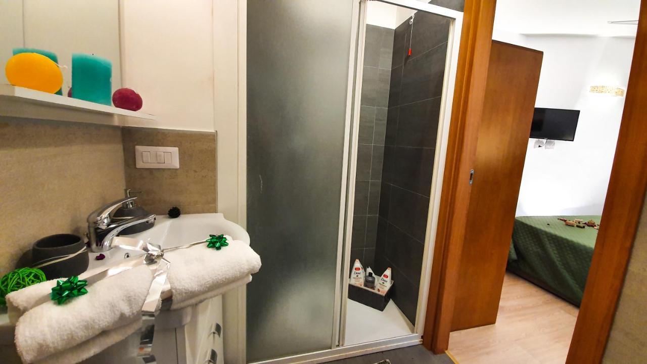 A Casa Simpatia - A Richiesta Parcheggio Gratuito ! Hotel Rome Bagian luar foto