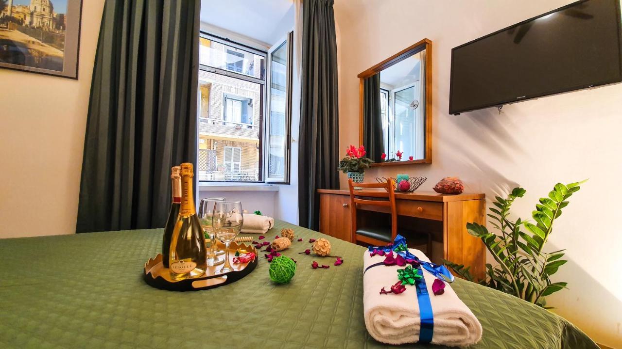 A Casa Simpatia - A Richiesta Parcheggio Gratuito ! Hotel Rome Bagian luar foto